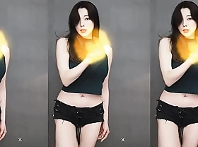 Korean babe blinking on stream