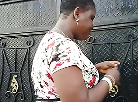 African Bounty traveled from Lagos to Warri to meet her devotee for a mad fuck