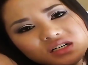 Thai girl deepthroats and fucks