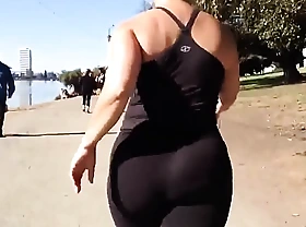 Candid - chesty asian nutbooty relative apropos yogapants