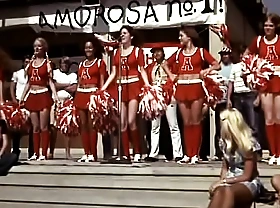 Hammer away Cheerleaders (1973)